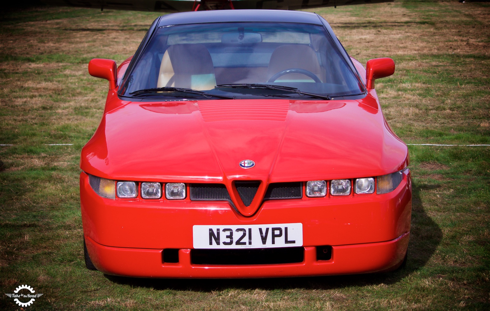 Can I display black and silver number plates on my classic?
